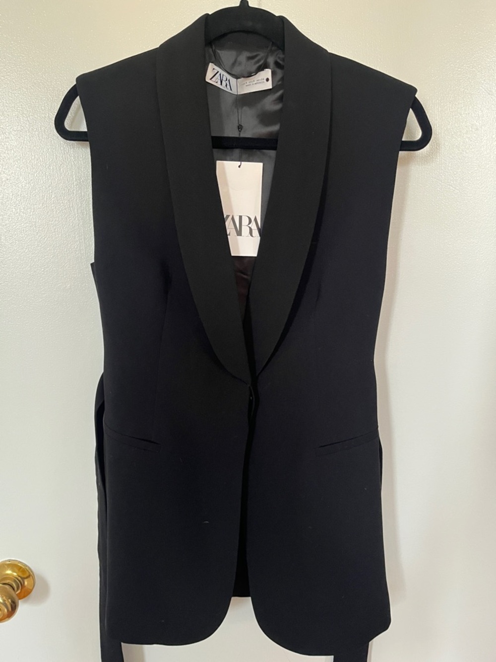 Zara Vest NWT size Small